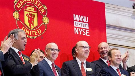 who owns manchester united fc